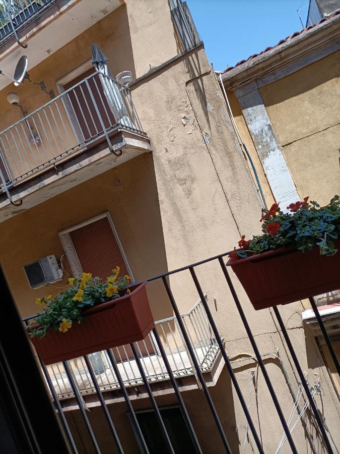Residenza La Vecchia Cattedrale Catánia Buitenkant foto