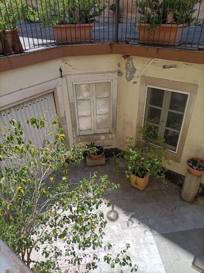Residenza La Vecchia Cattedrale Catánia Buitenkant foto